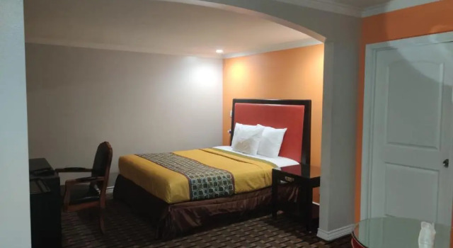Четырёхместный номер Standard LYFE INN & SUITES by AGA - LAX Airport