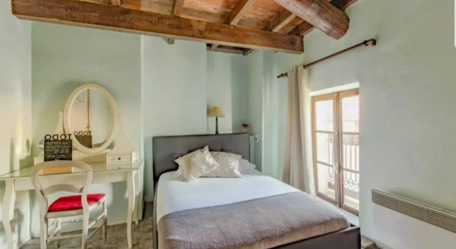 Hôtel L'Ogustin, Забронировать Отель Ла-Вакри-э-Сен-Мартен-де-Кастрий Hérault