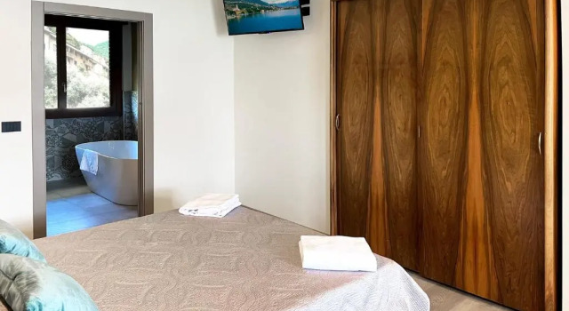 Номер Standard с видом на озеро Continental Hotel