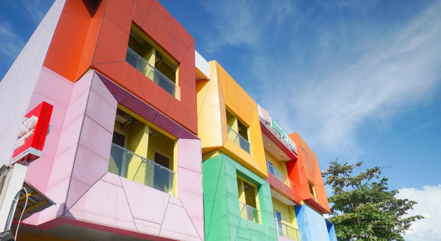 OYO 770 De Nearby Hotel, Prenota Hotel Manado 