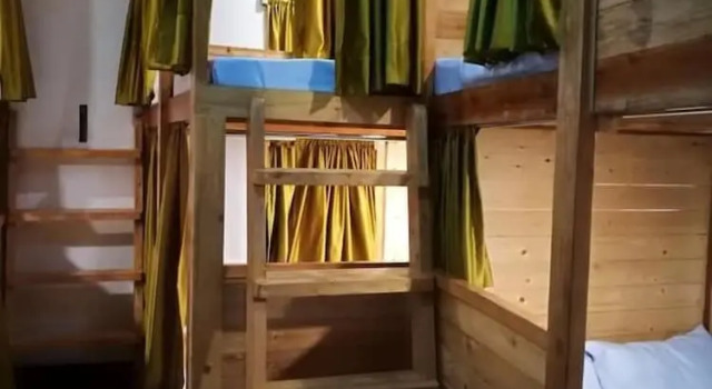 Четырёхместный номер Standard 8th Street Hostel
