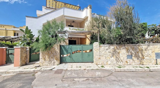 Вилла Villino Nicole in Baia Verde