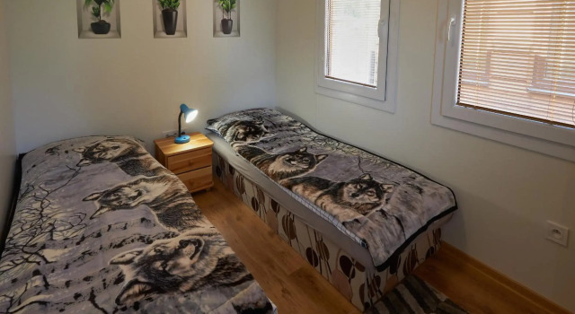 DOMKY U rieky, Rezervovat Hotel Hotely v Žilinský kraj s parkováním, Parkování