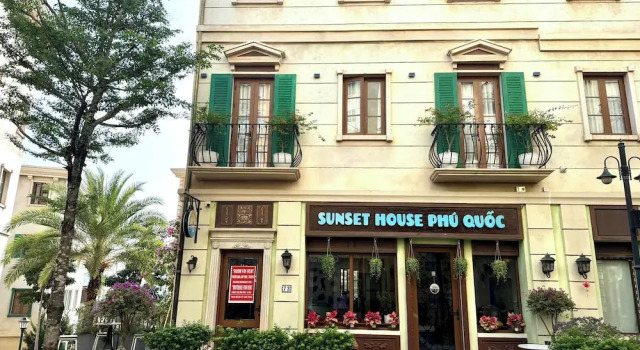 Sunset House Phu Quoc