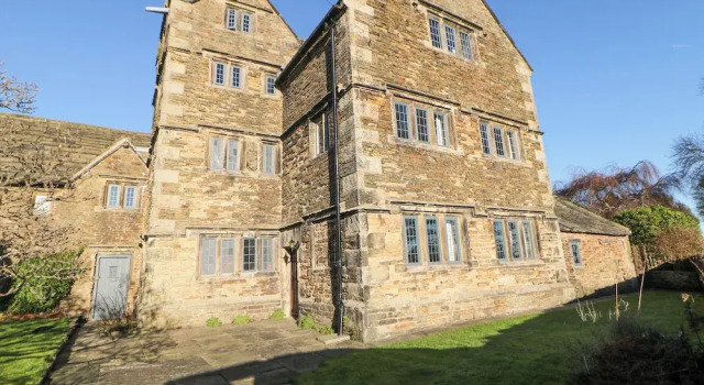 Old Manor House, Varaa Lomakoti Mökit kohteessa Merseyside, Mökki