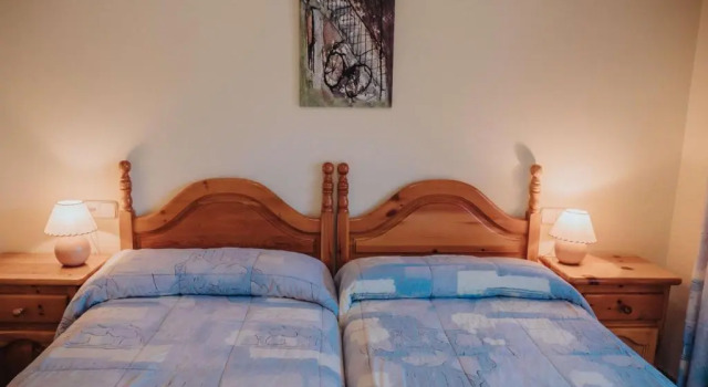 Apartaments Castellar de nHug, Prenota Appartamento Hotel a Bergueda con piscina, Piscina