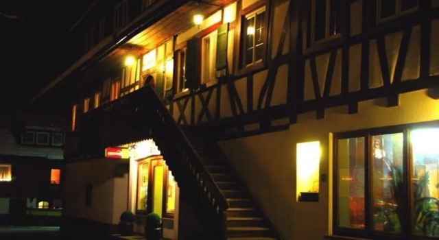 Schwarzwald-Gasthof Hotel Linde, Забронировать Отель Гутах 