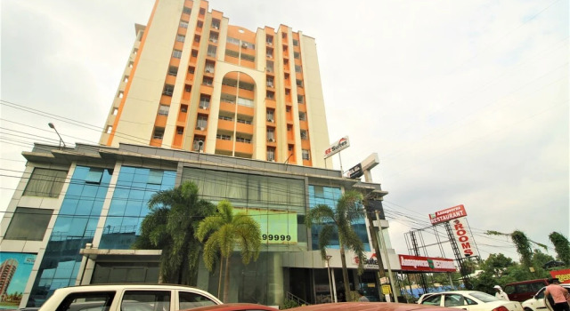 EZ Suites, Забронировать Отель Отели Aluva с парковкой, Парковка