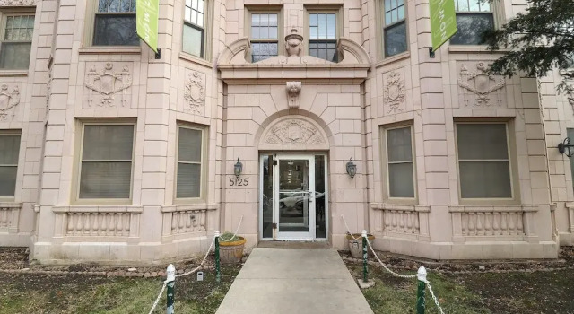 Lively 1BR - Kenwood 408, Забронировать Отель Отели Чикаго 3 звезды, рядом с Пляж у 49-й стрит, 3*