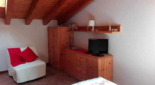 Sweet Home Casa Vacanze "La Mansarda", Забронировать Отель Сонгаваццо 