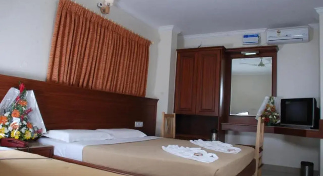Snt Comforts Lodge by OYO Rooms, Rezervovat Hotel Bangalore Bangalore