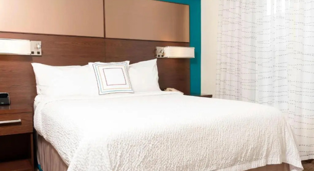 Четырёхместный люкс с 2 комнатами Residence Inn by Marriott Grand Rapids West