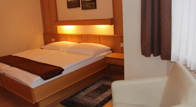Haus Renée, Prenota Hotel Podersdorf am See 