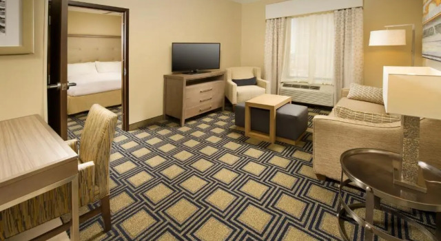 Четырёхместный люкс c 1 комнатой Homewood Suites by Hilton Midland