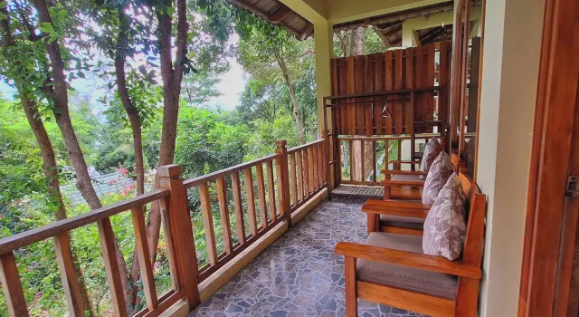 Трёхместный номер Deluxe с балконом и с видом на сад Ancarine Beach Resort