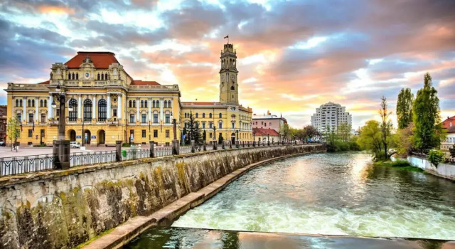Private Apartment in the City Centre., Varaa Huoneisto Oradea 