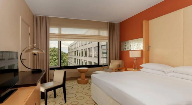 Deluxe Doppel Zimmer mit Stadtblick Sheraton Berlin Grand Hotel Esplanade