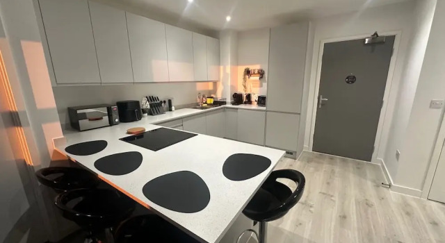 Апартаменты 2 Bedroom Apartment - Sleeps 6