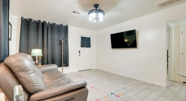 3 Mi to Dtwn Phoenix: Apt w/ Shared Patio, Забронировать Апартаменты/квартира Финикс 