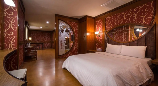 Двухместный номер Deluxe Golden Phoenix Hotel