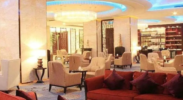 Landbridge Jinjiang Hotel