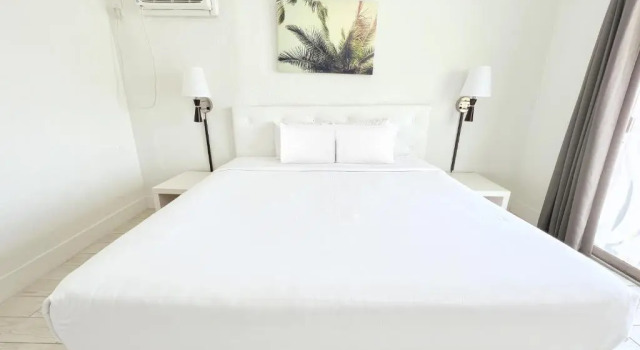 Люкс TropiRock A North Beach Village Resort Hotel