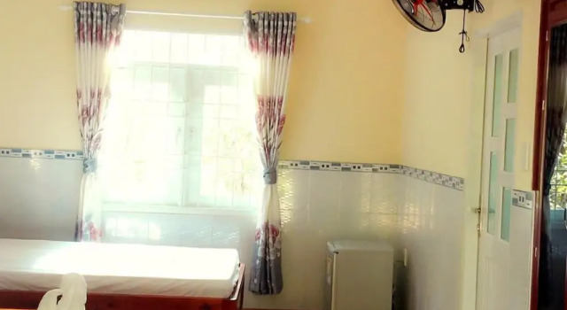 Бунгало с балконом и с видом на сад Duc Anh Garden Homestay