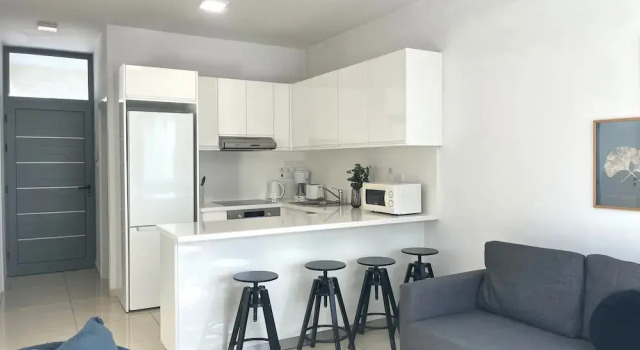Апартаменты Constantinos Seaview Residence