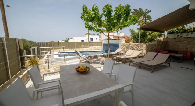 Вилла Thomas Villa Hersonissos - Private Pool - Sleeps 7
