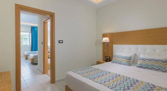 Семейный номер Standard Oceanis Park Hotel