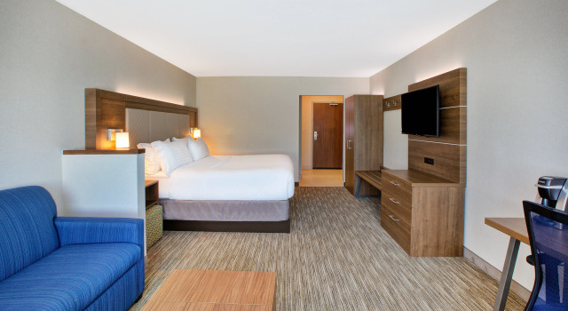 Holiday Inn Express & Suites New Castle, an IHG Hotel, Buchen Sie Hotel New Castle Pennsylvania