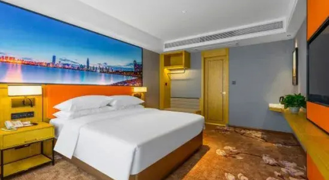 Люкс Superior Vienna Hotel Wuhan Huabohui Store
