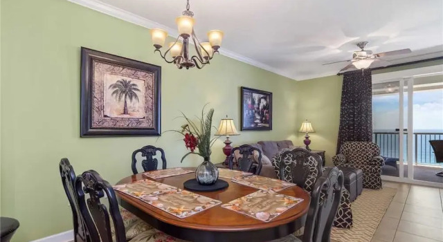 Grand Panama 1703 Tower 1 - Two Bedroom Condo, Rezerwuj Hotel Hotele w Panhandle Florida z basenem, Basen