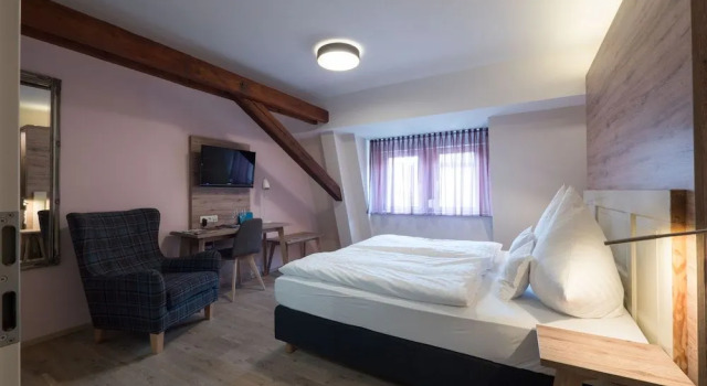Hotel - Weinbar FAHR AWAY, Book Hotel SPA Hotels in Lower Franconia, SPA