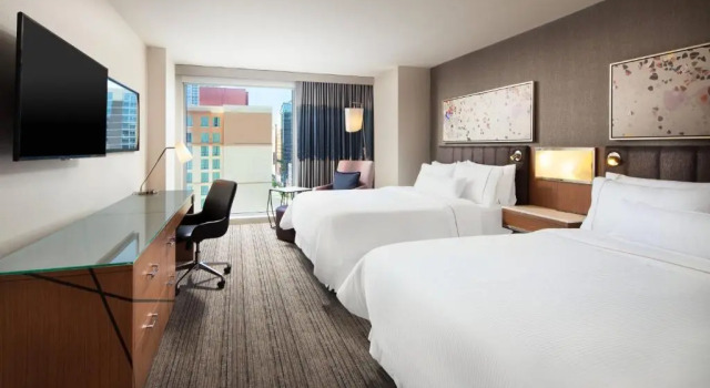 Четырёхместный номер Standard с видом на город The Westin Austin Downtown