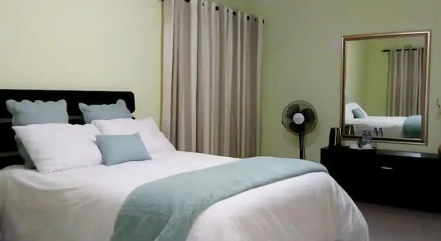 Sago Palm Executive Lodge
