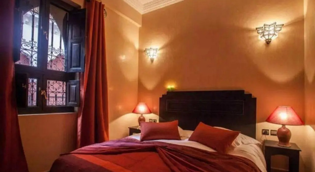 Camera Standard Riad Moonlight
