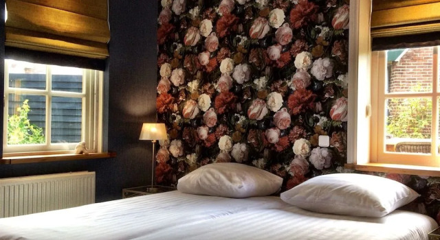 Hotel West Inn