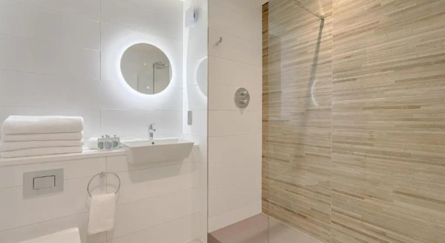 Номер Standard The Mariner Hotel