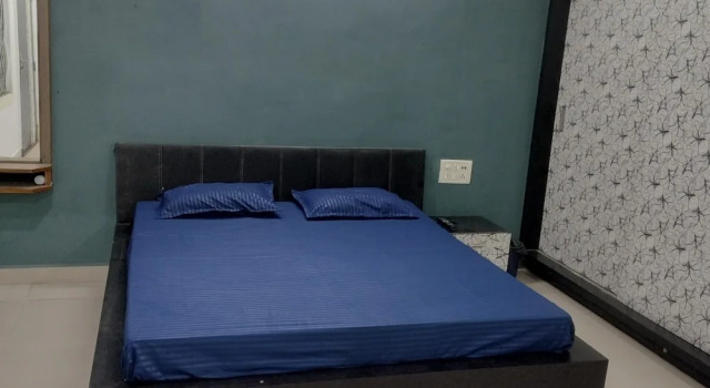 Unique Hotel and Stays, Varaa Hotelli Morbi Industrial Area 