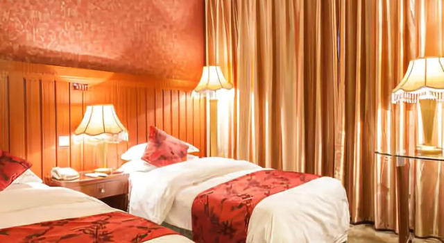 Westqiang Homeland Hotel, Book Hotel Hoteller i Fengyi med parkering, Parkering