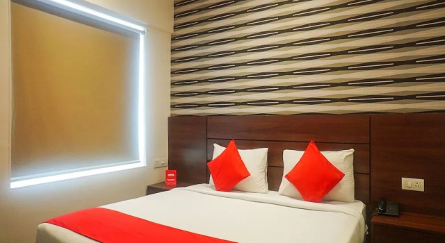 OYO Flagship 15614 Hotel Olive KEM Hospital