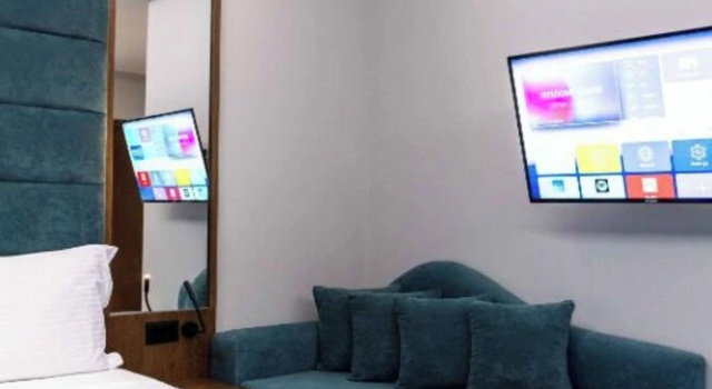 Четырёхместный номер Standard с видом на бассейн Dukas Boutique Hotel
