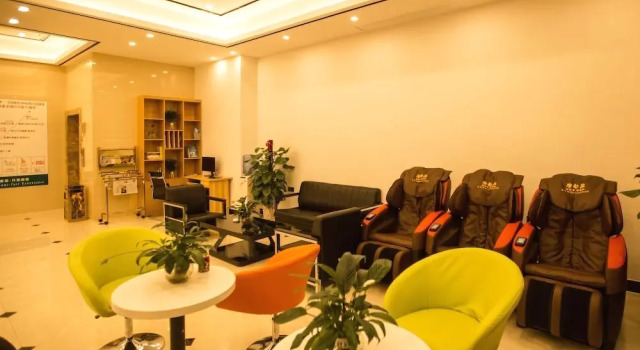 GreenTree Inn Nanning Qingxiu District Minzhu Road Hotel, Забронировать Отель Бизнес-отели Цинсю, 4* 5*