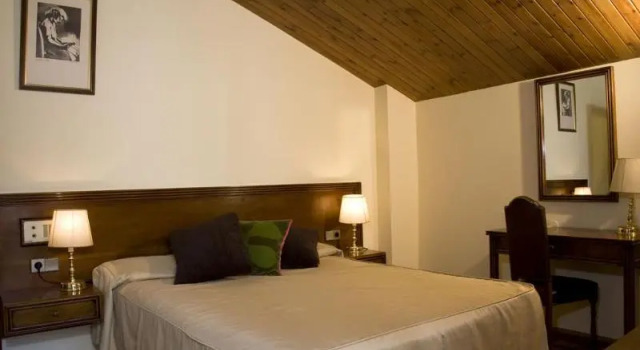 Двухместный номер Standard Hotel Santa Bàrbara De La Vall Dordino