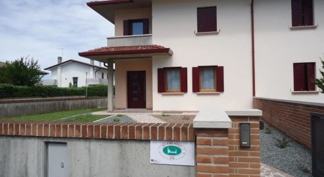 Re Leone Bed and Breakfast, Prenota Hotel Hotel economici a Veneto