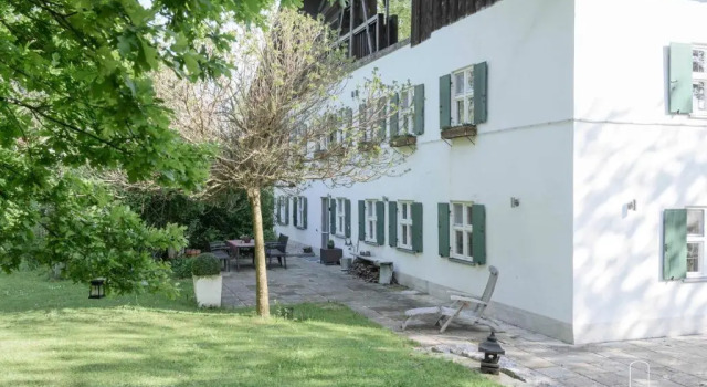 5 Sterne Ferienhaus Gut Stohrerhof am Ammersee in Bayern bis 11 Personen, Book Lejlighed Diessen am Ammersee Starnberg Five Lakes Region