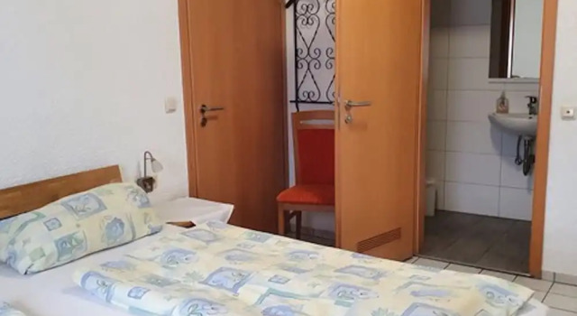 Schone Ferienwohnung mit Terrasse in Homberg, Reserva ahora Apartamento Homberg 