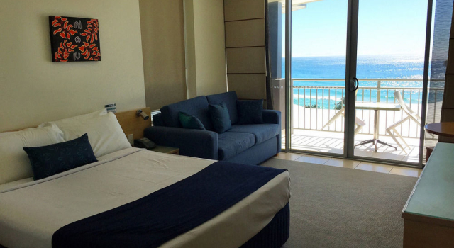 Stradbroke Island Beach Hotel, Забронировать Отель Отели Пойнт-Лукаут 4 звезды, 4*