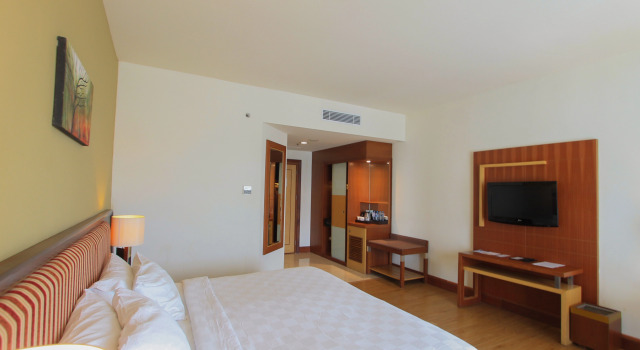 Номер Deluxe Swiss-Belhotel Maleosan Manado